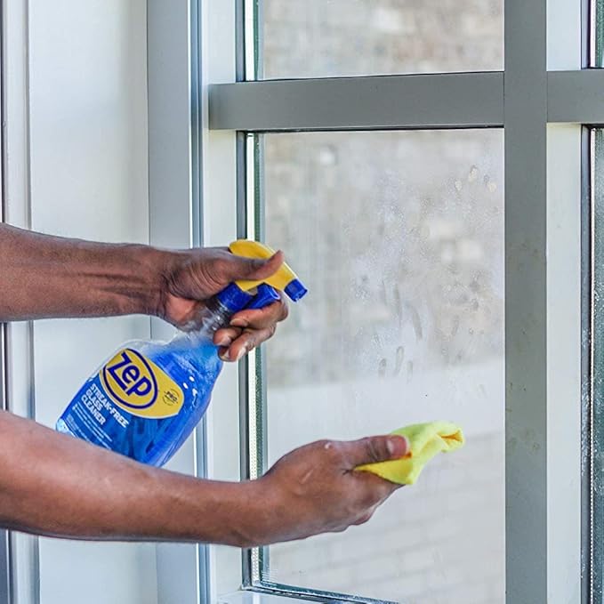Zep Streak-Free Glass Cleaner - 32 Oz (Case of 4) ZU112032- Professional Grade Formula that Cleans Dirt, Fingerprints, Grime, Smoke Haze, and Toothpaste on Windows, Mirrors, and Other Glass Surfaces