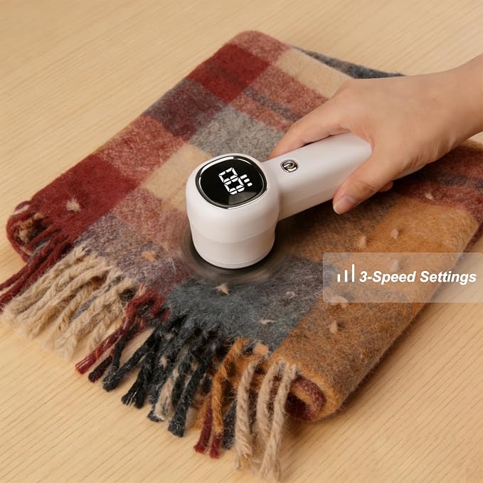 Fabric Shaver Lint Remover Rechargeable with Digital Display，3-Speeds Sweater Shaver to Remove Pilling Defuzzer Fabric Shaver for Clothes, Couch, Curtain, Blanket,Furniture, White