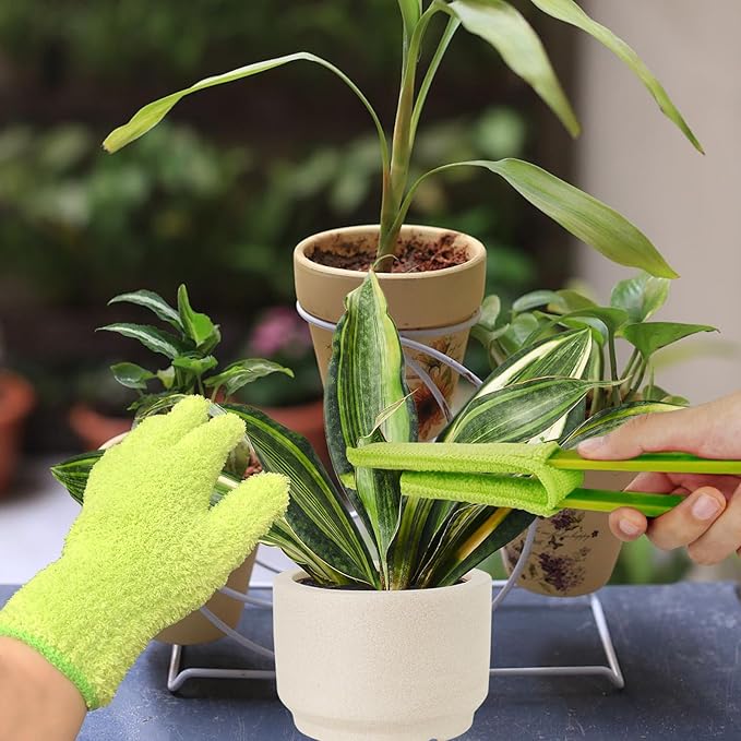 Leaf Cleaning Tongs with 2 Removable Sleeves and 1 Dusting Glove, Washable Reusable Microfiber Sleeves and Gloves Plants Cleaning Set for House Plants, Window Blind (Green)