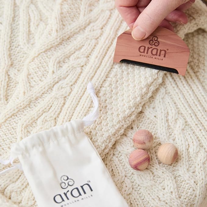 The Aran Sweater Care Set - Aran Wool Sweater De-Pilling Comb - by Aran Woollen Mills