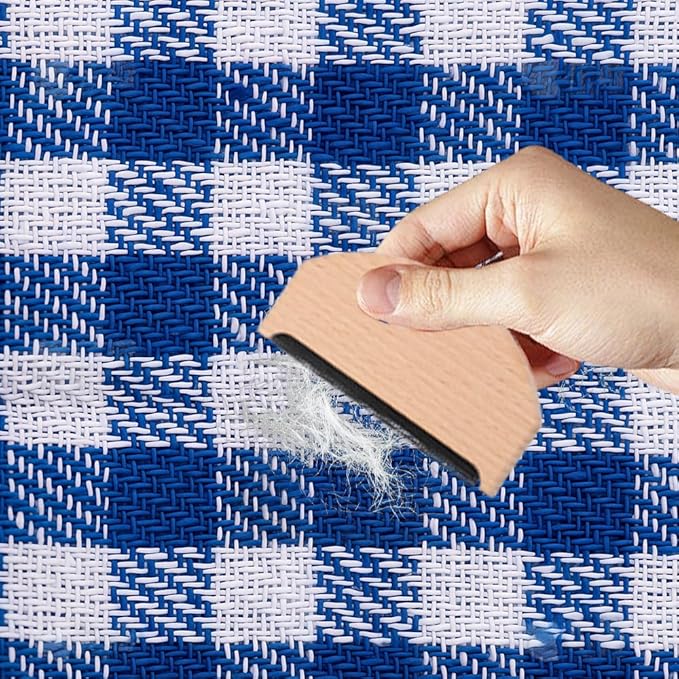 4 Pcs Wooden Sweater Comb Sweater Care Tool Fabric Defuzzer Pilling Shaver for Sweaters Knits Scarves Gentle Fabrics Portable Efficient Cleaning