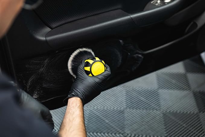 Detail Factory - Curveball XL Synthetic Brush - Ultra Soft Bristles, Comes with Storage Rack, Covers Large Area Inside or Outside Vehicles - Solar Flare