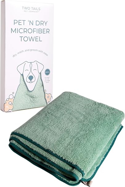 Two Tails Pet Company Pet N’ Dry Microfiber Bath Towel, Absorbent Dog Towels for Drying or Washing Paws, Faces, or Small