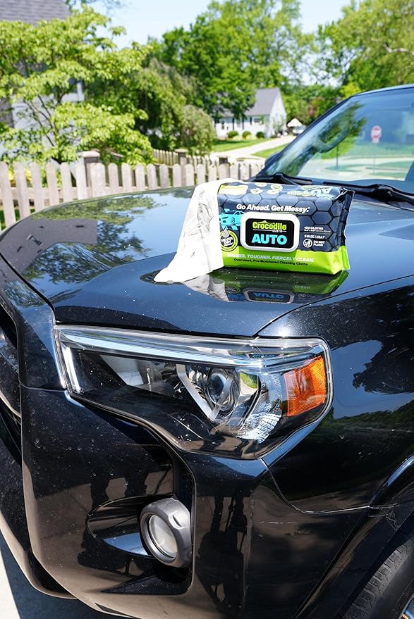 Crocodile Cloth Auto Cleaning Wipes – 10 XL (15" x 10") Disposable Wipes for Car Engine Degreasing, Body Detailing & Tire Cleaning – Cuts Grease, Oil, Adhesives on Hands, Tools, Parts & More