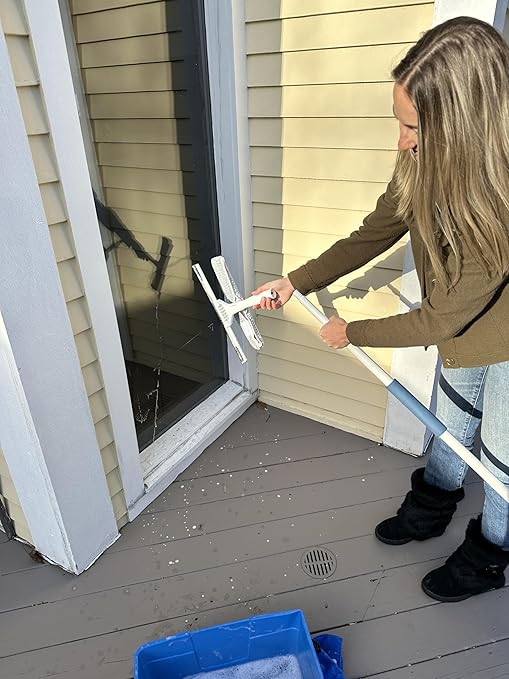 Unger - 978902 Window Washing Starter Kit with 2-in-1 Microfiber Combi, Collapsible Pole, Microfiber Cloth, and Bucket