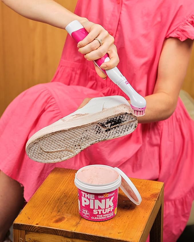 Stardrops - The Pink Stuff - The Miracle Scrubber Kit - 2 Tubs of The Miracle Cleaning Paste With Electric Scrubber Tool and 4 Cleaning Brush Heads, 6 Piece Set
